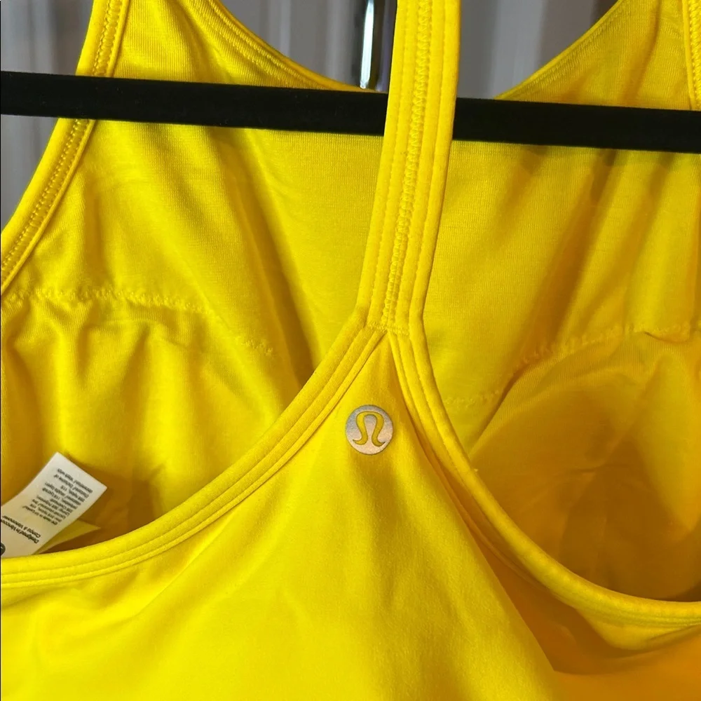 Lululemon flow Y wrap, front high neck bra NWT.